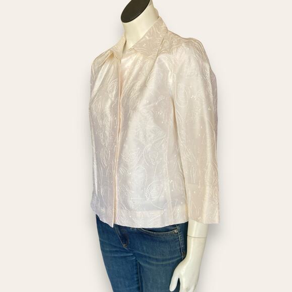 Pearlescent White/ Pink Business Causal Silk Embroidered Button Up Shirt Small - Picture 2 of 8